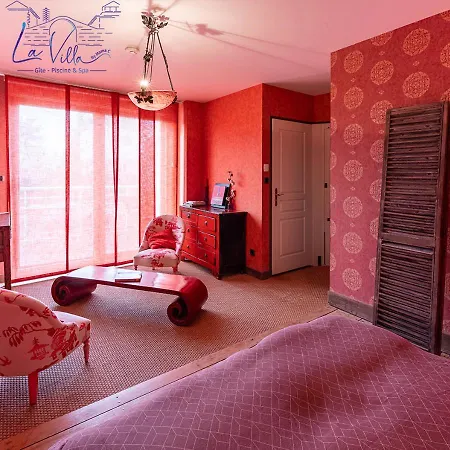 La By Mama C-gite-piscine-spa Villa *