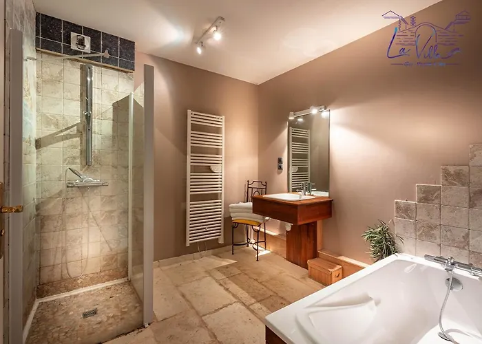 La By Mama C-gite-piscine-spa